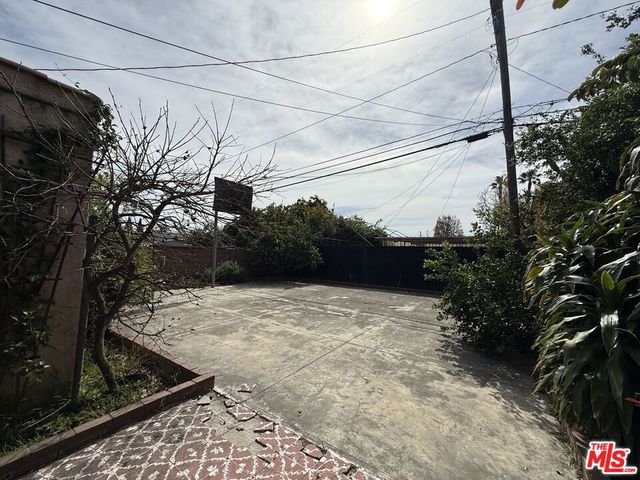 3284 Cherokee Avenue, South Gate, CA 90280