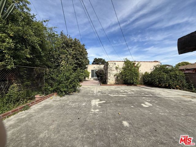 3284 Cherokee Avenue, South Gate, CA 90280