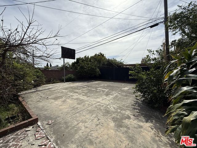 3284 Cherokee Avenue, South Gate, CA 90280