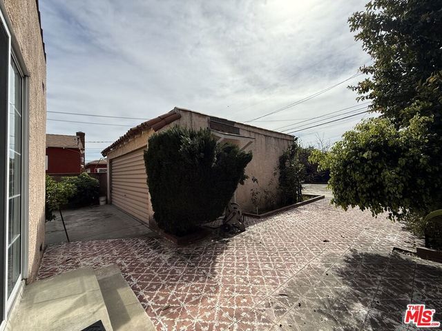 3284 Cherokee Avenue, South Gate, CA 90280