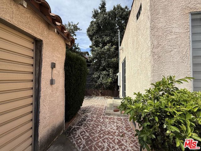 3284 Cherokee Avenue, South Gate, CA 90280