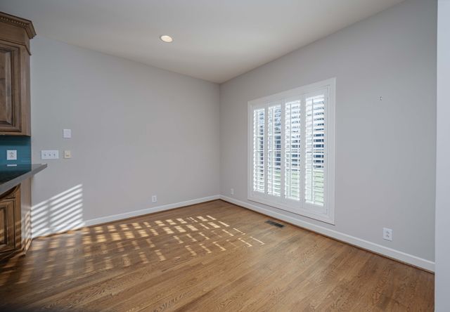 1504 Winterberry Dr, Murfreesboro, TN 37130