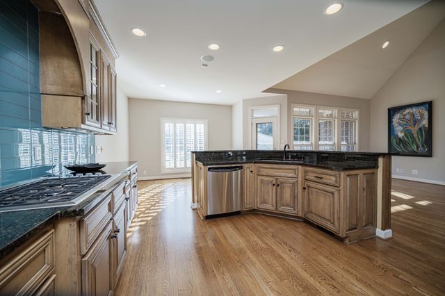 1504 Winterberry Dr, Murfreesboro, TN 37130