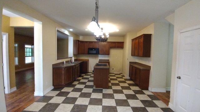 8615 Raccoon Island Road, Edisto Island, SC 29438