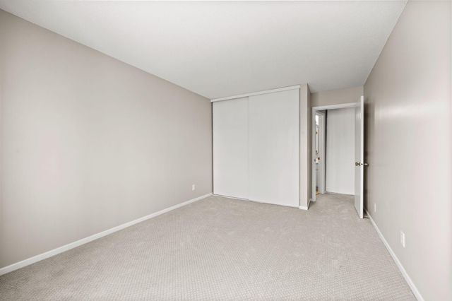 7601 W 101st Street 215, Bloomington, MN 55438