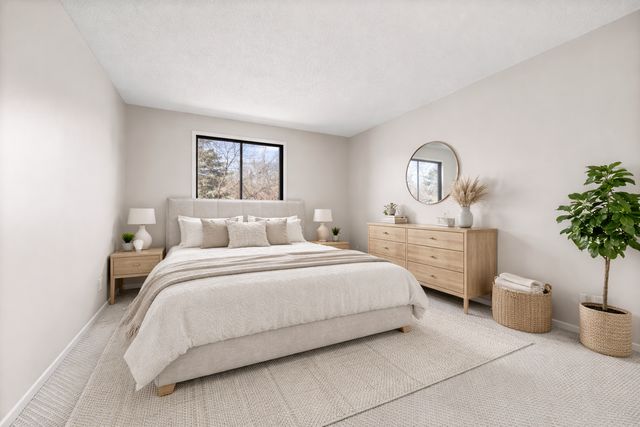 7601 W 101st Street 215, Bloomington, MN 55438