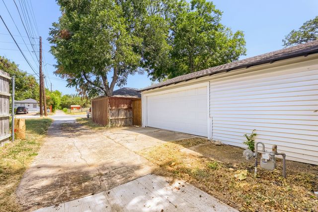 10129 Lingo Lane, Dallas, TX 75228