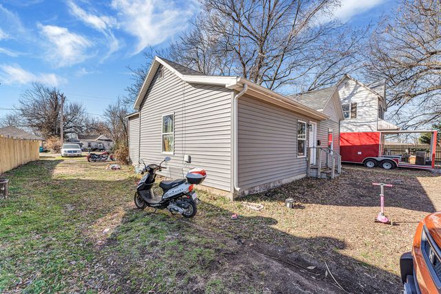 1438 E Florida Street, Springfield, MO 65803