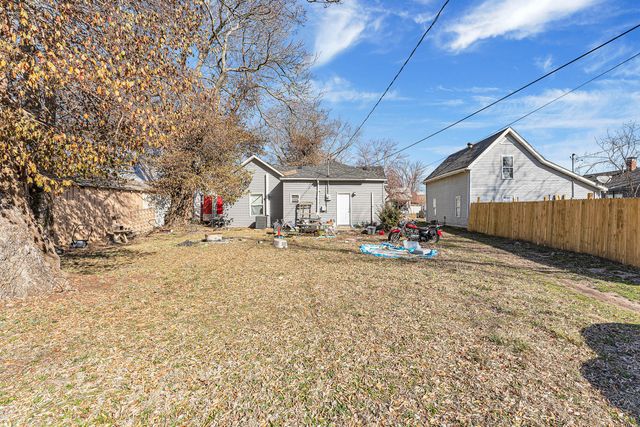 1438 E Florida Street, Springfield, MO 65803