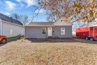 1438 E Florida Street, Springfield, MO 65803