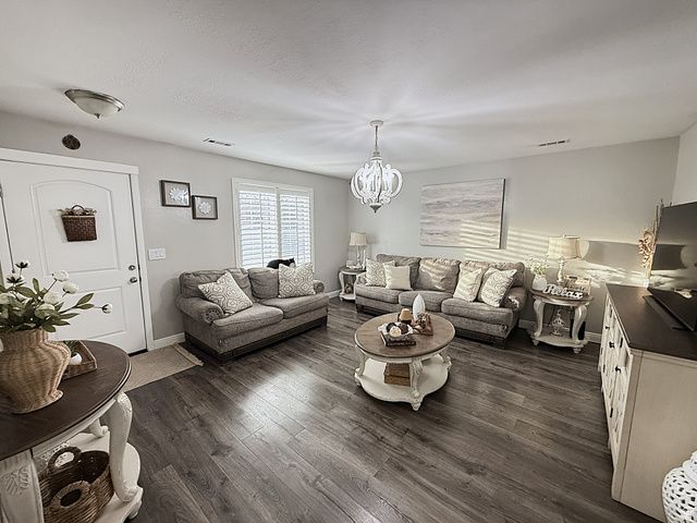 1042 N SKIPTON DR, North Salt Lake, UT 84054