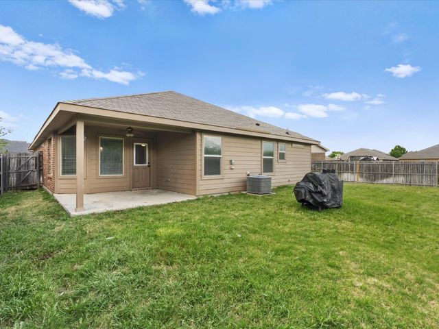 1108 Wellesbourne Lane, Fort Worth, TX 76134