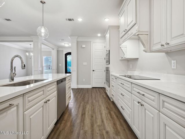 13565 Garland Road, Ocean Springs, MS 39564