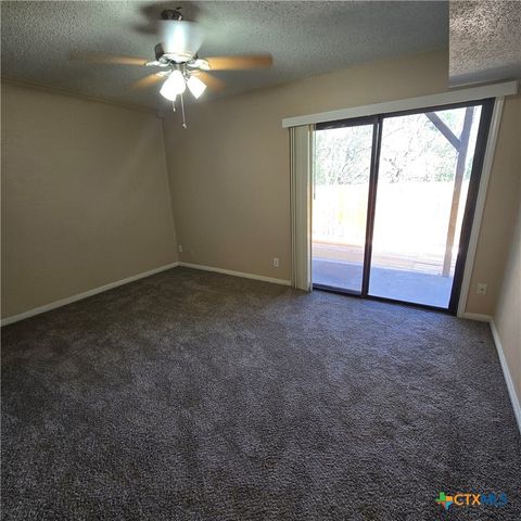 801 Old Ranch Road 12, San Marcos, TX 78666
