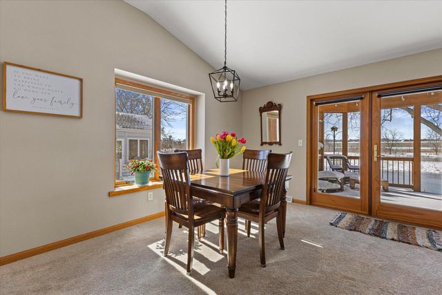 W179N9773 Riversbend CIRCLE W, Germantown, WI 53022