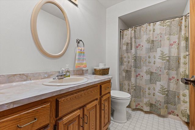 W179N9773 Riversbend CIRCLE W, Germantown, WI 53022