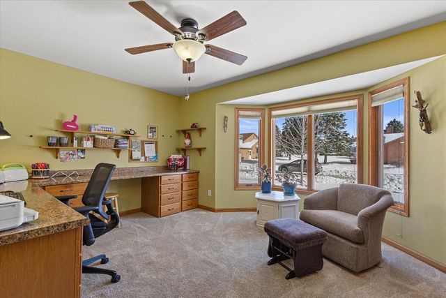 W179N9773 Riversbend CIRCLE W, Germantown, WI 53022