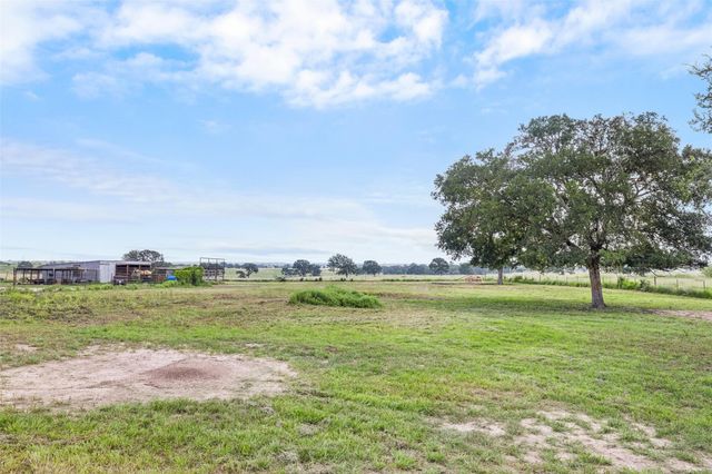 1347 County Road 426, Dime Box, TX 77853