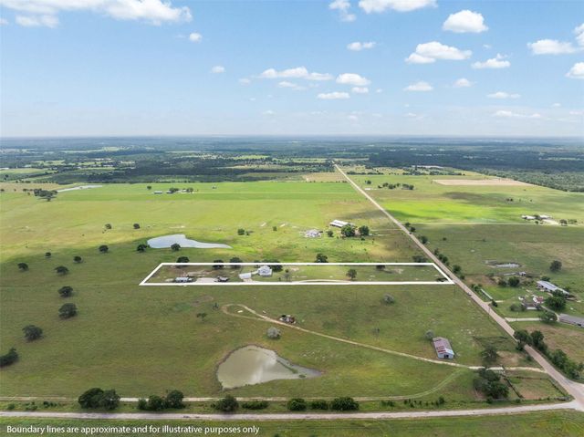 1347 County Road 426, Dime Box, TX 77853