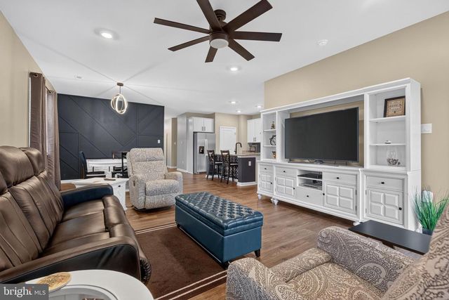 26 CHOKEBERRY WAY, Gettysburg, PA 17325