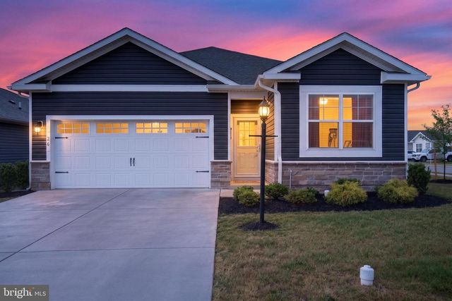 26 CHOKEBERRY WAY, Gettysburg, PA 17325