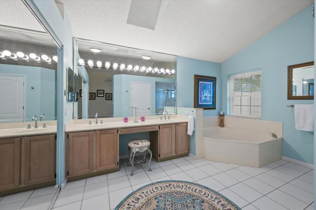 1020 Lytham Court, West Palm Beach, FL 33411