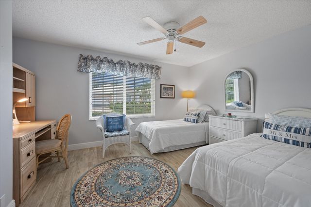 1020 Lytham Court, West Palm Beach, FL 33411