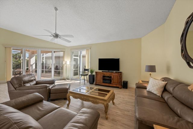 1020 Lytham Court, West Palm Beach, FL 33411