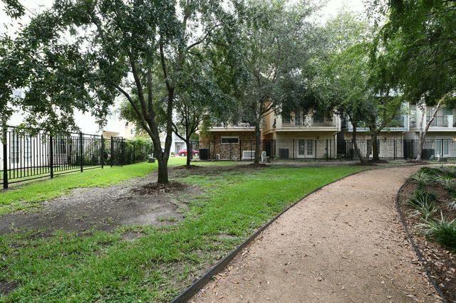 9127 Harbor Hills Drive, Houston, TX 77054
