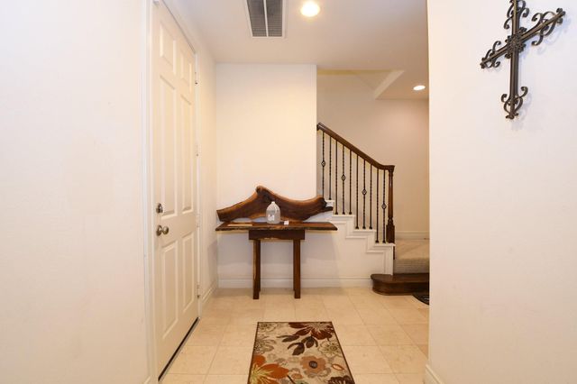 9127 Harbor Hills Drive, Houston, TX 77054