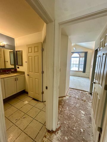 2267 Briar Court, Hoffman Estates, IL 60169