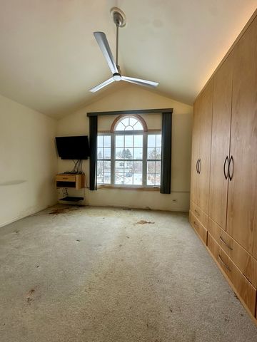 2267 Briar Court, Hoffman Estates, IL 60169