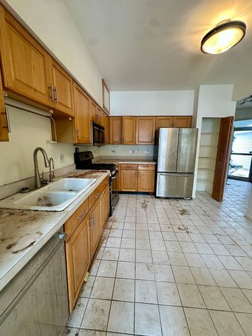 2267 Briar Court, Hoffman Estates, IL 60169