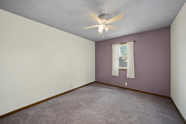 2267 S Ohio St, Salina, KS 67401
