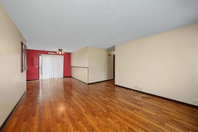 2267 S Ohio St, Salina, KS 67401