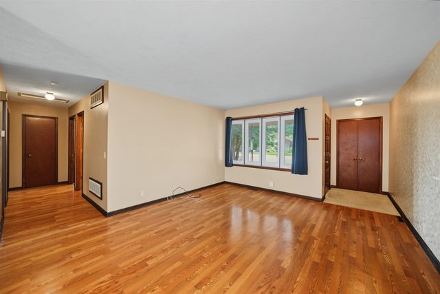 2267 S Ohio St, Salina, KS 67401