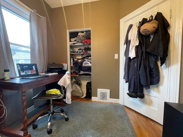 77 Sheridan Ave, Medford, MA 02155