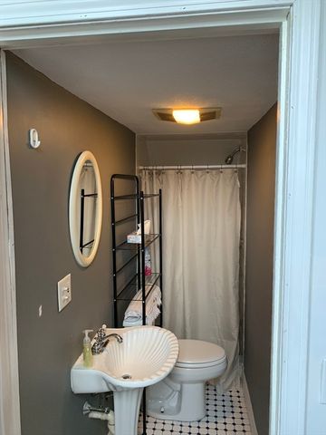 77 Sheridan Ave, Medford, MA 02155