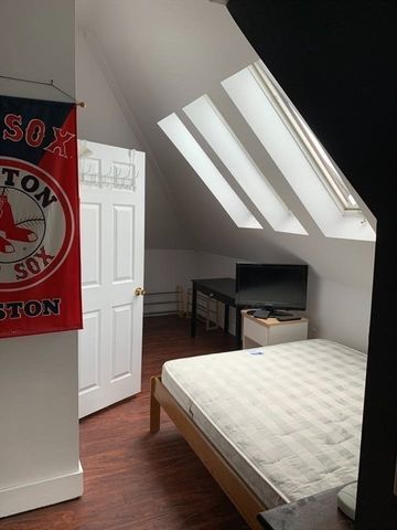 77 Sheridan Ave, Medford, MA 02155