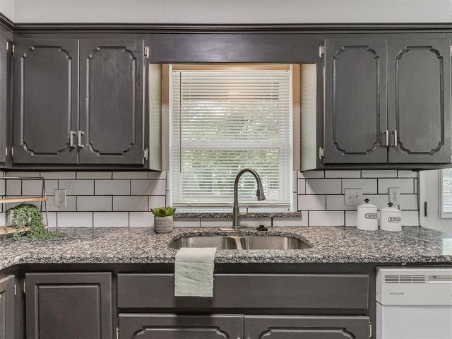 16 Tawana Drive, Shawnee, OK 74804