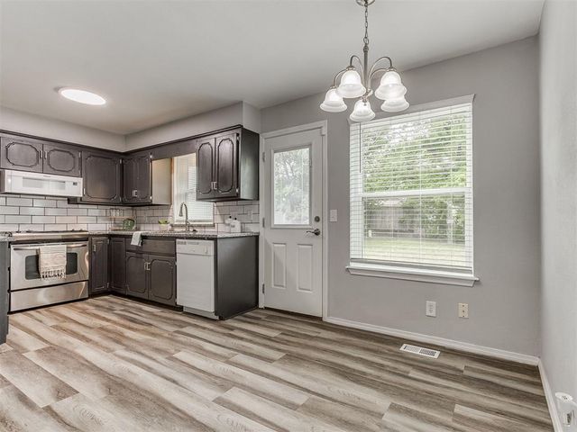 16 Tawana Drive, Shawnee, OK 74804