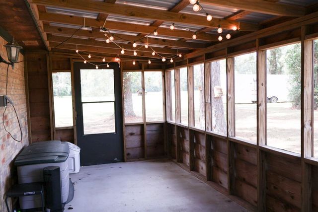 695 County Road 2309, Cleveland, TX 77327