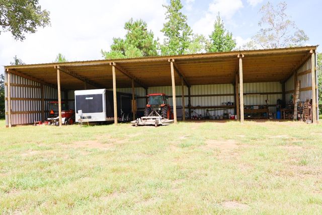 695 County Road 2309, Cleveland, TX 77327