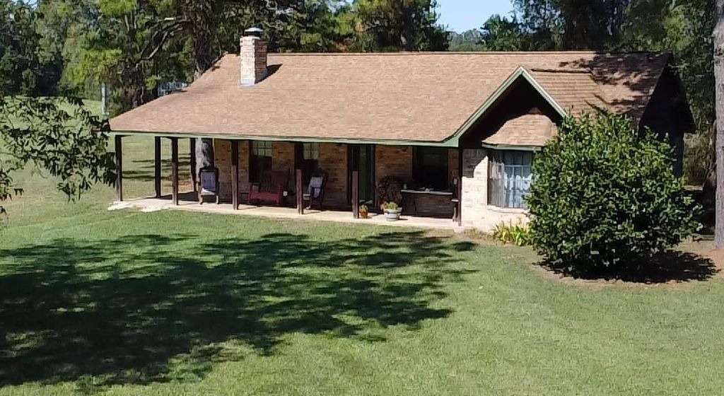 695 County Road 2309, Cleveland, TX 77327