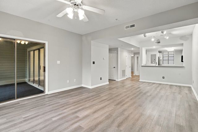 1551 Spinnaker Dr Unit 5823, North Myrtle Beach, SC 29582