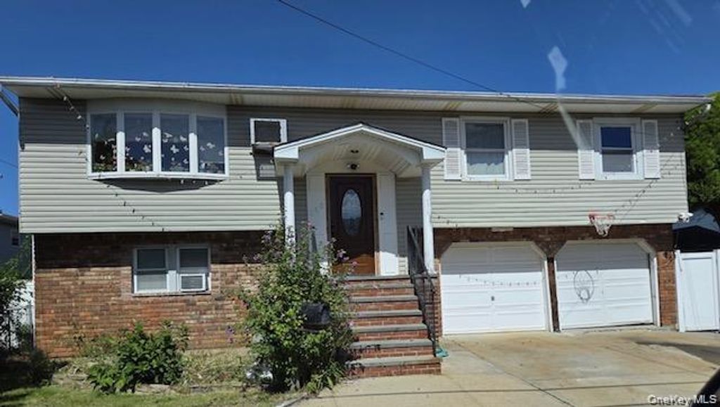 169 Meister Boulevard, Freeport, NY 11520 — exterior
