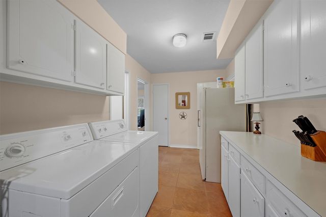 1609 Lakewood Drive, Sherman, TX 75092