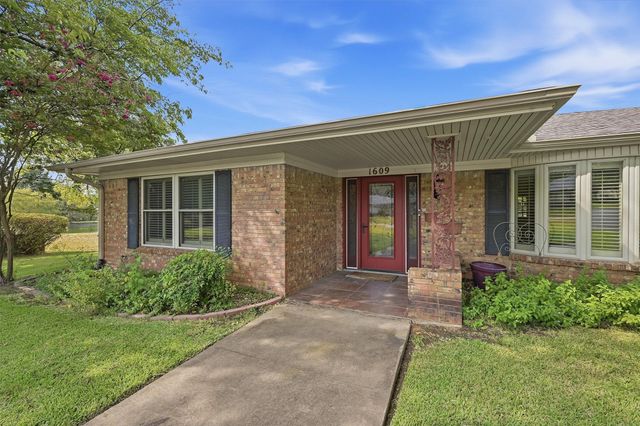 1609 Lakewood Drive, Sherman, TX 75092