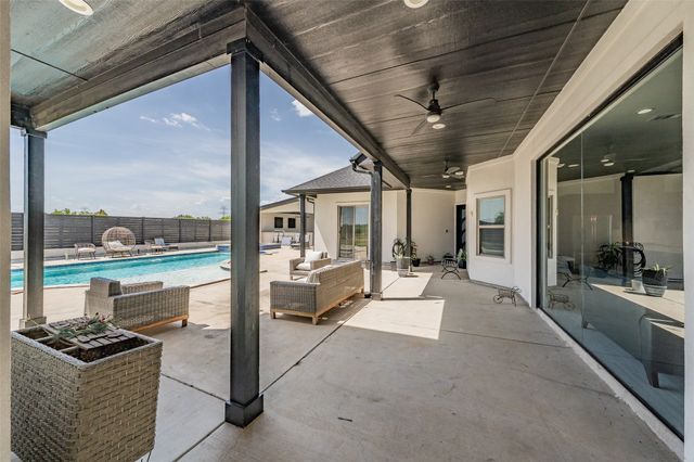 616 County Road 903, Cleburne, TX 76033