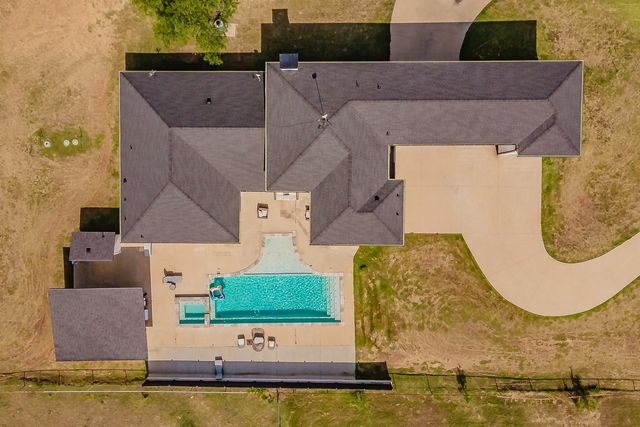 616 County Road 903, Cleburne, TX 76033